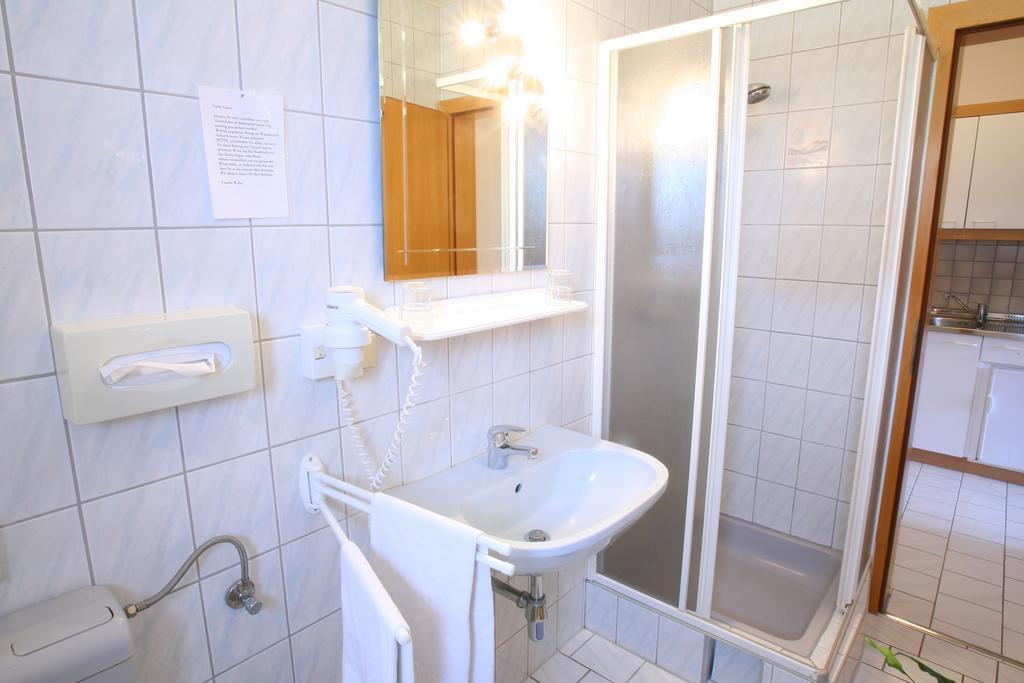 Pension Weber イェナースドルフ 部屋 写真